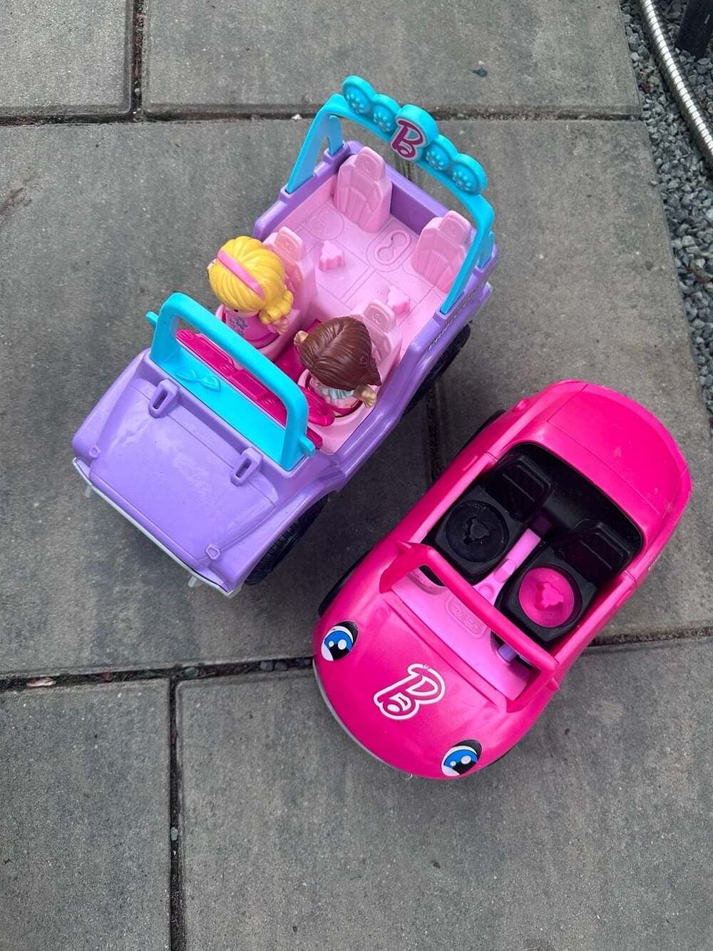 Fisher-Price Little People Barbie Jeep and Convertible Car Set with 2 Figures